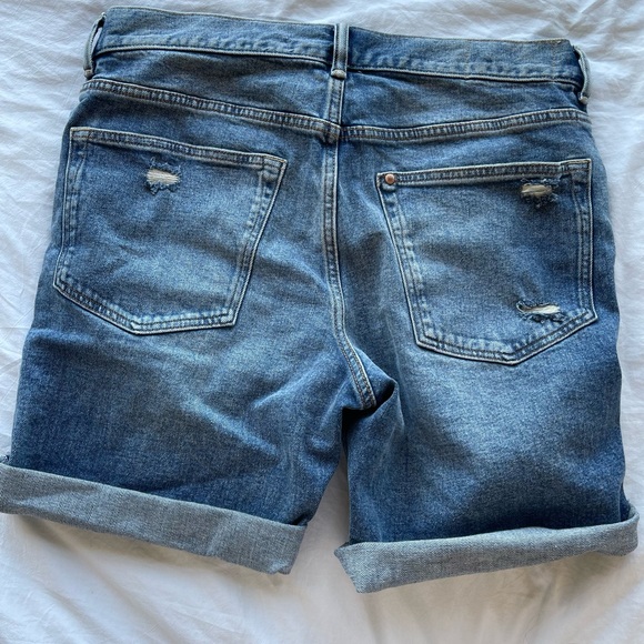 Distressed Jean short - Picture 2 of 4